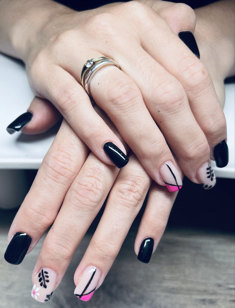 Paznokcie hybrydowe żelowe, manicure i pedicure.