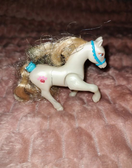 Kucyk z lodowego pałacu 1995 Littlest Pet Shop SparklingPonyIcePalace