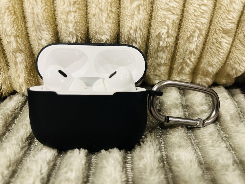 Чохол до навушників Airpods