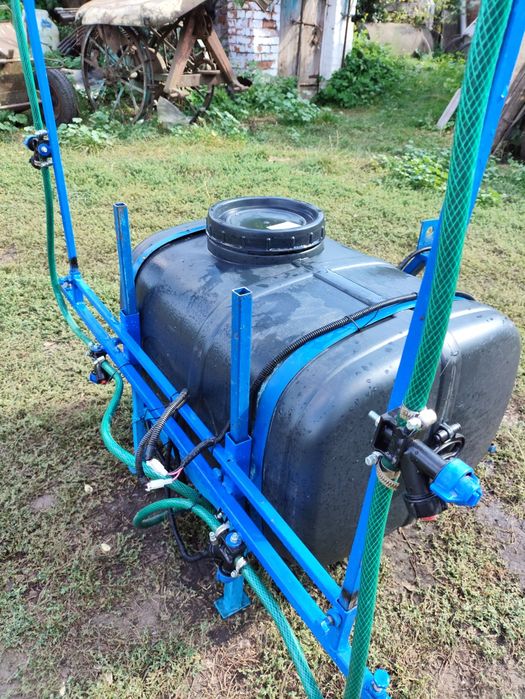 Продам оприскувач Сумська обл Роменський район.