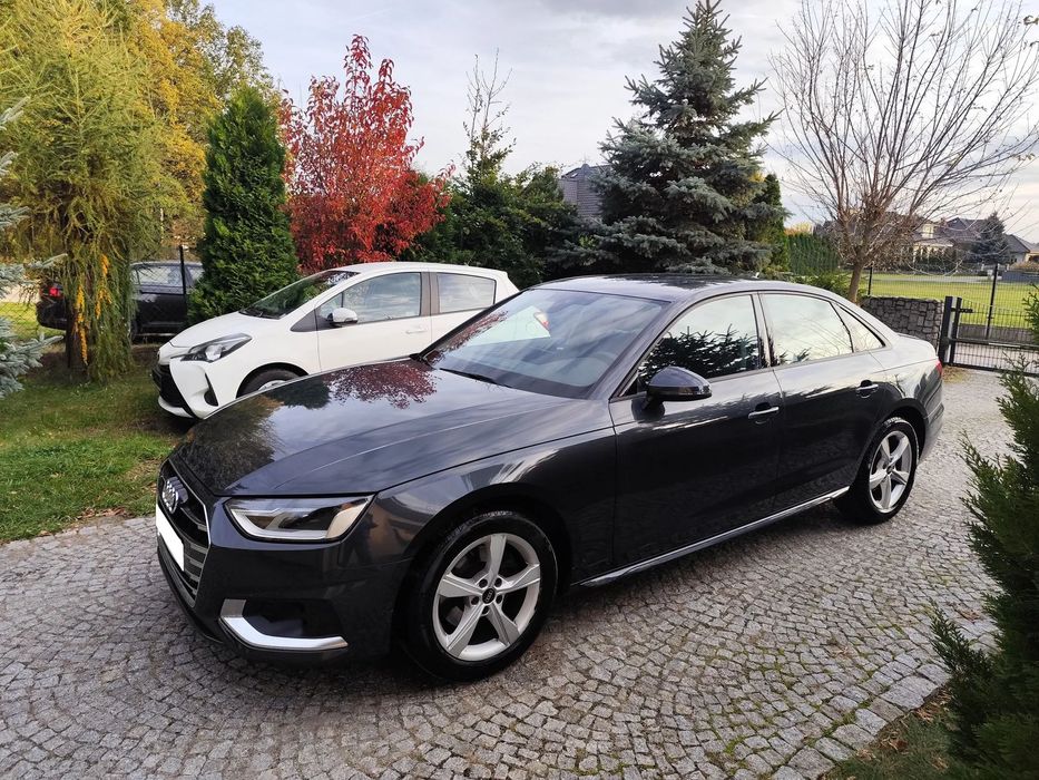 Audi A4 Limousine 2022 S-tronic FullLed Ambiente Keyless Climatronic Alu17 Fv23