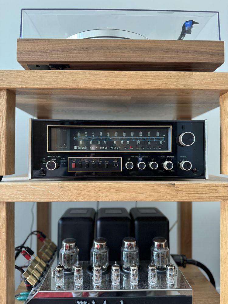 MCINTOSH MX117 | Pré amplificador e AM FM Stereo Tuner