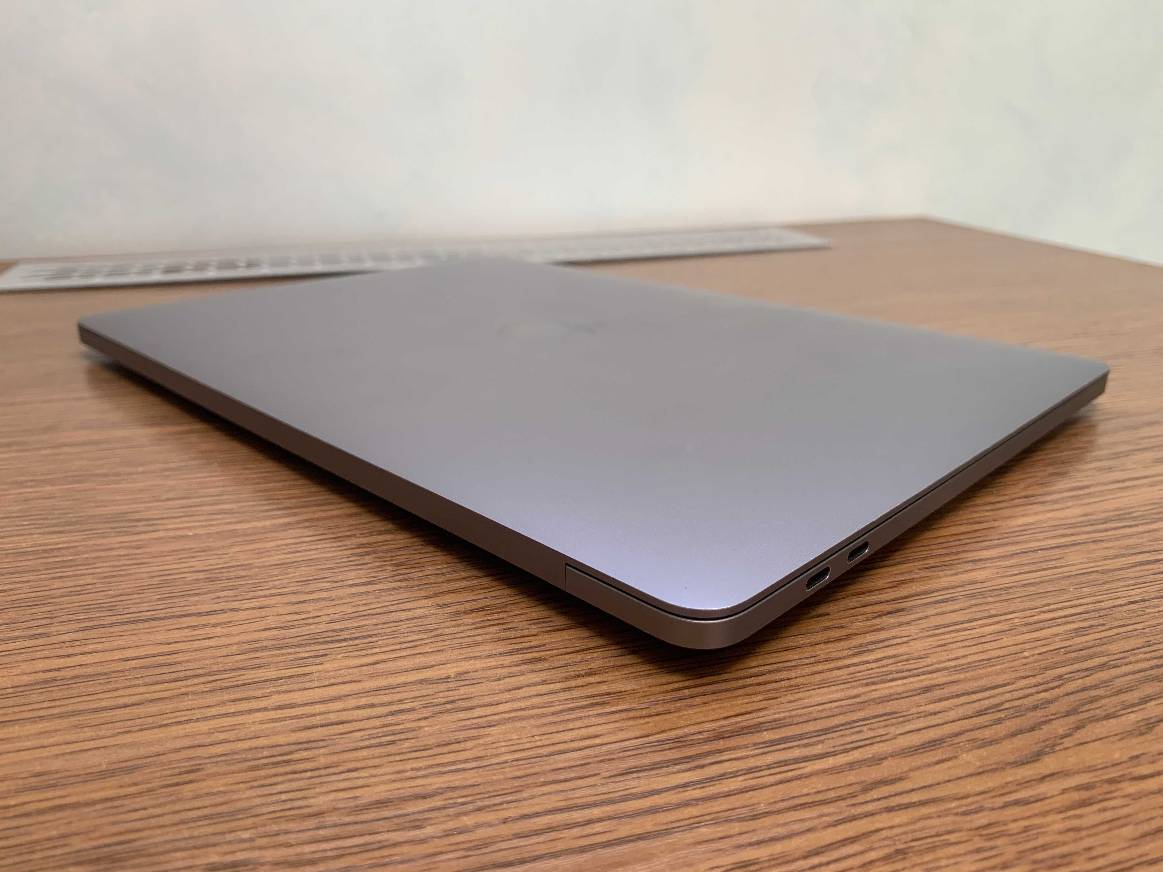 MacBook Pro 13'' 2020 Apple M1 8 gb 256 SSD як Новий