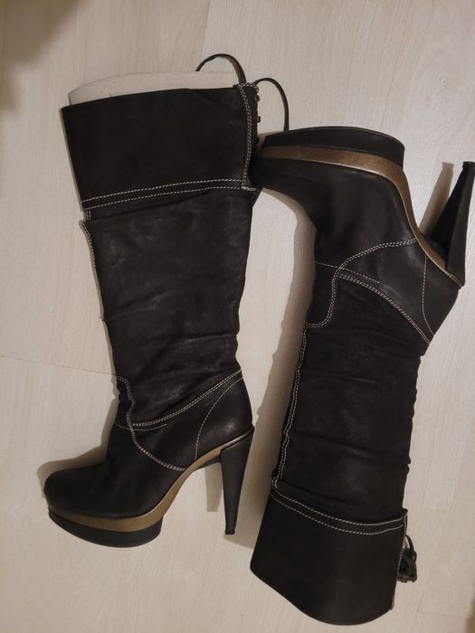 Botas senhora n.39 salto alto