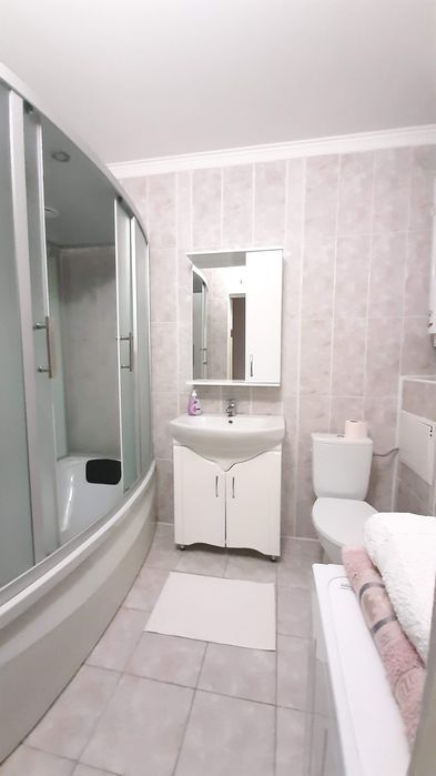 Подобово ,1-2 кім.кв. Власна , Харьківске шосе 17-А, Мега-Сіті..