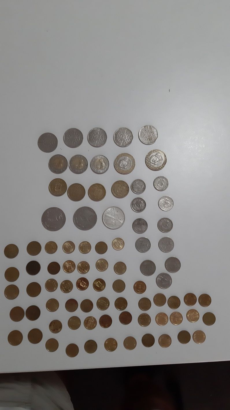 Lote 83 moedas antigas