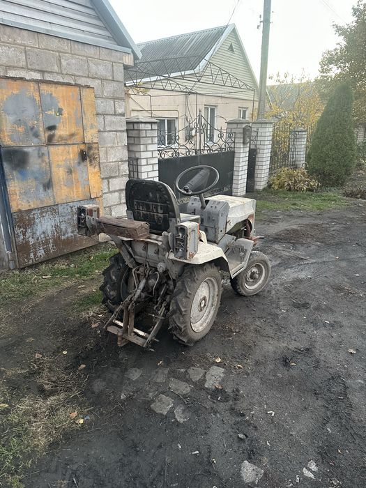 Продам трактор ХТЗ т012 с прицепом