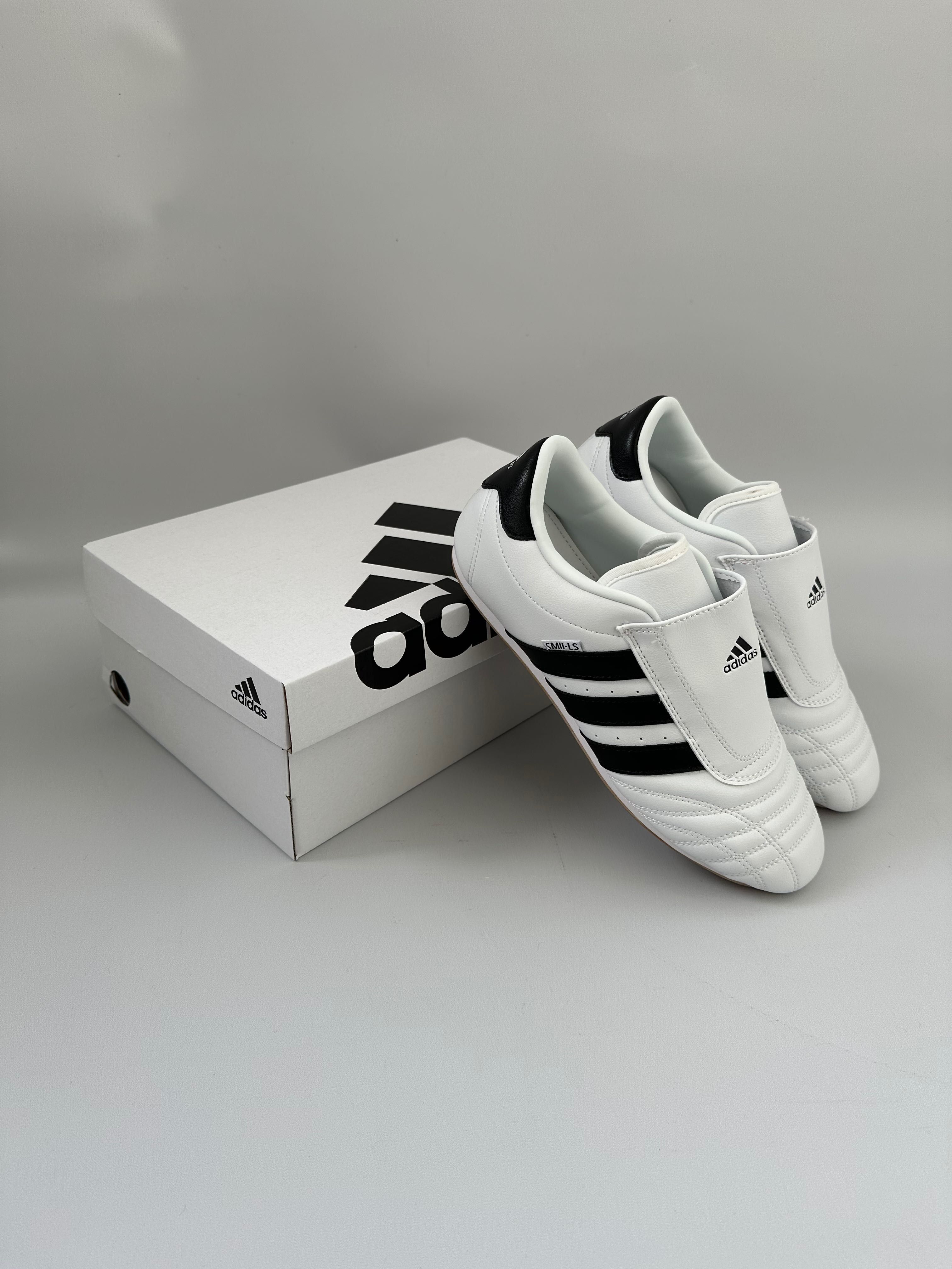 Бомбические кроссовки женские Adidas SMII-LS кеды адидас кросівки