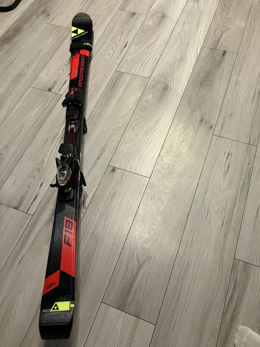 Narty Fischer Progressor F18 160 cm – stan bardzo dobry, mało używane