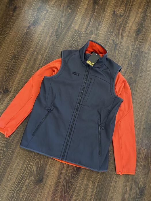 Фліска з жилеткою Jack Wolfskin оринінал нова L тепла на замок 3в1
