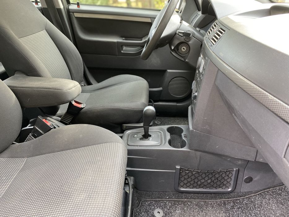 Продам Opel Meriva  1.6 автомат