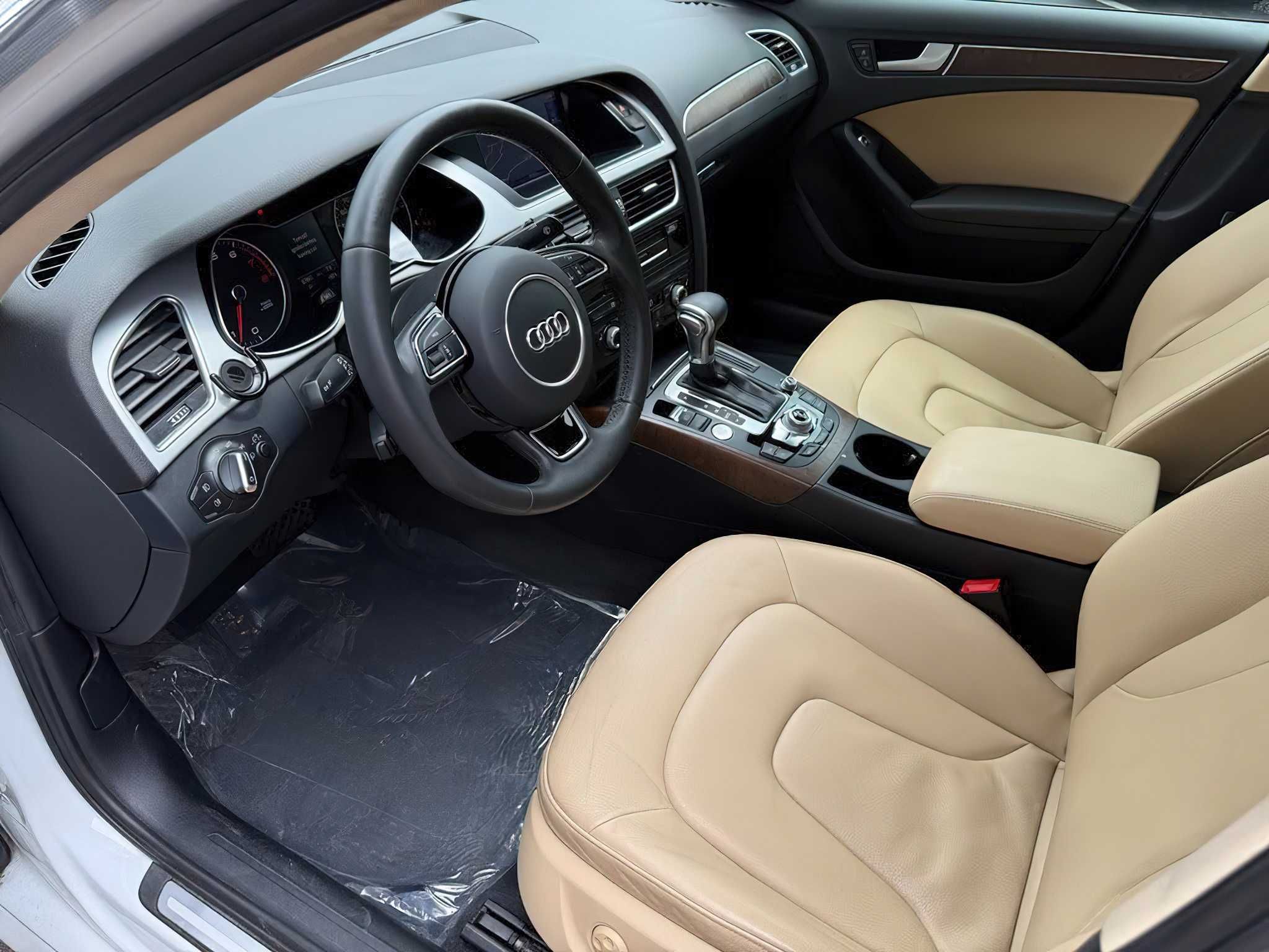 Audi  A4 Premium Plus 2015