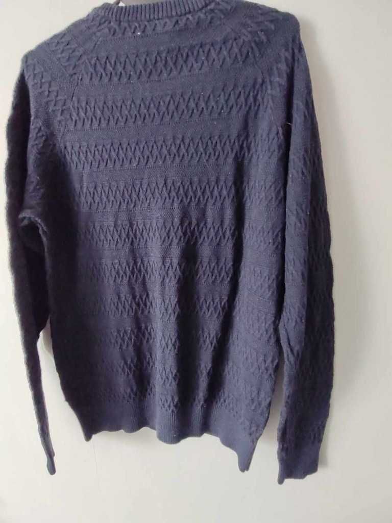 welniany ciemnogranatowy sweter męski,M