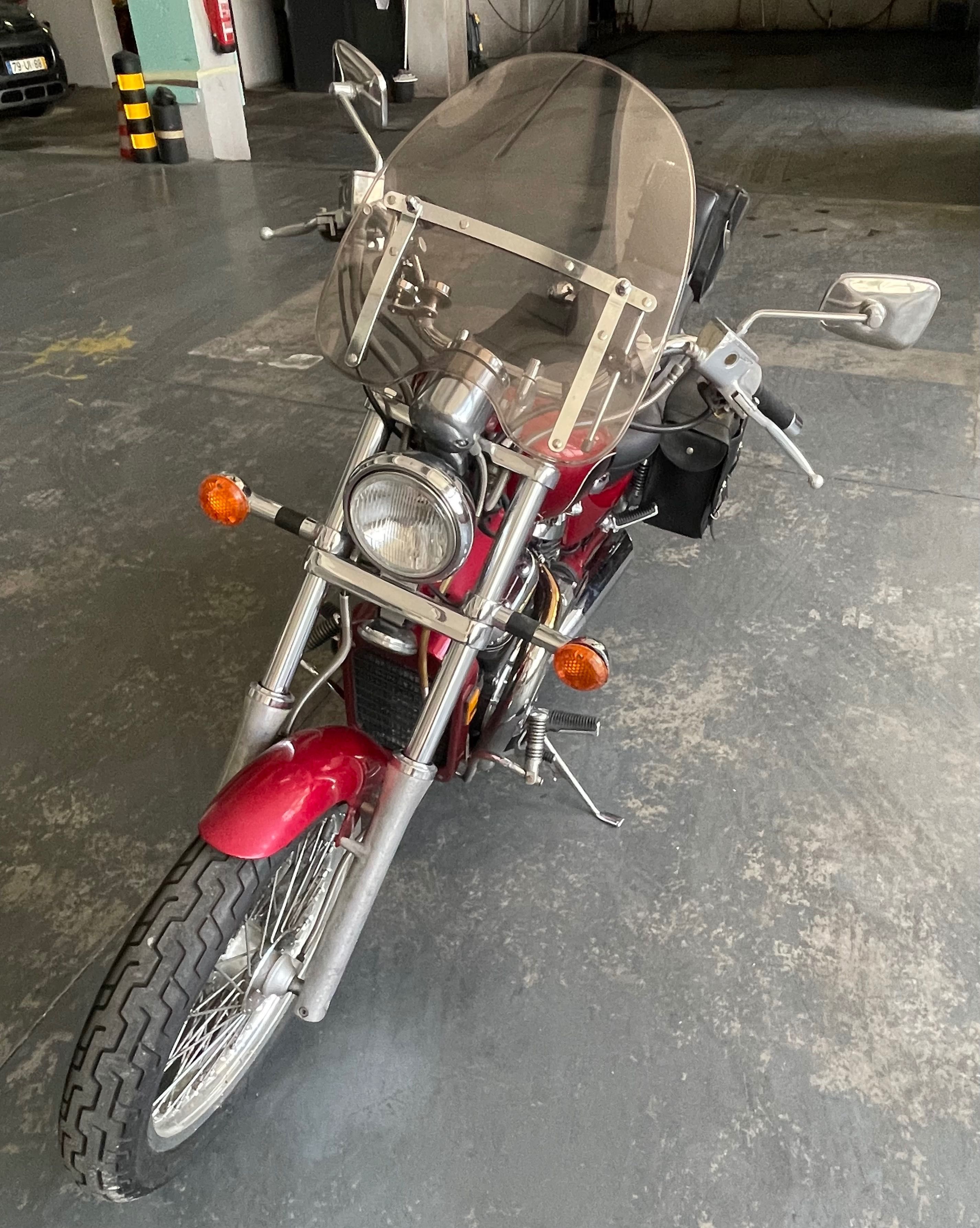 SUZUKI INTRUDER 800