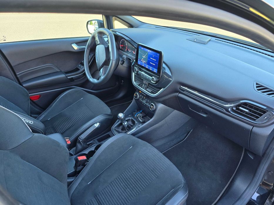Ford fiesta ST MK8 200KM FUL OPCJA Pakiet PERFORMANCE Perfekcyjny Stan