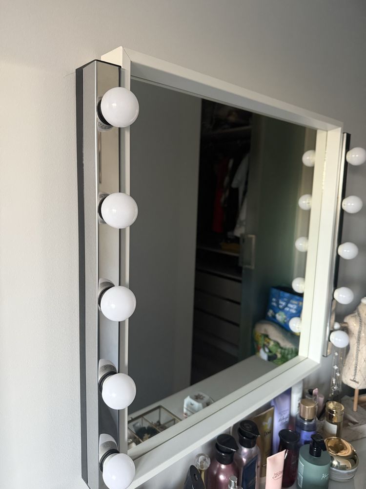 Toucador ikea+ espelho+banqueta