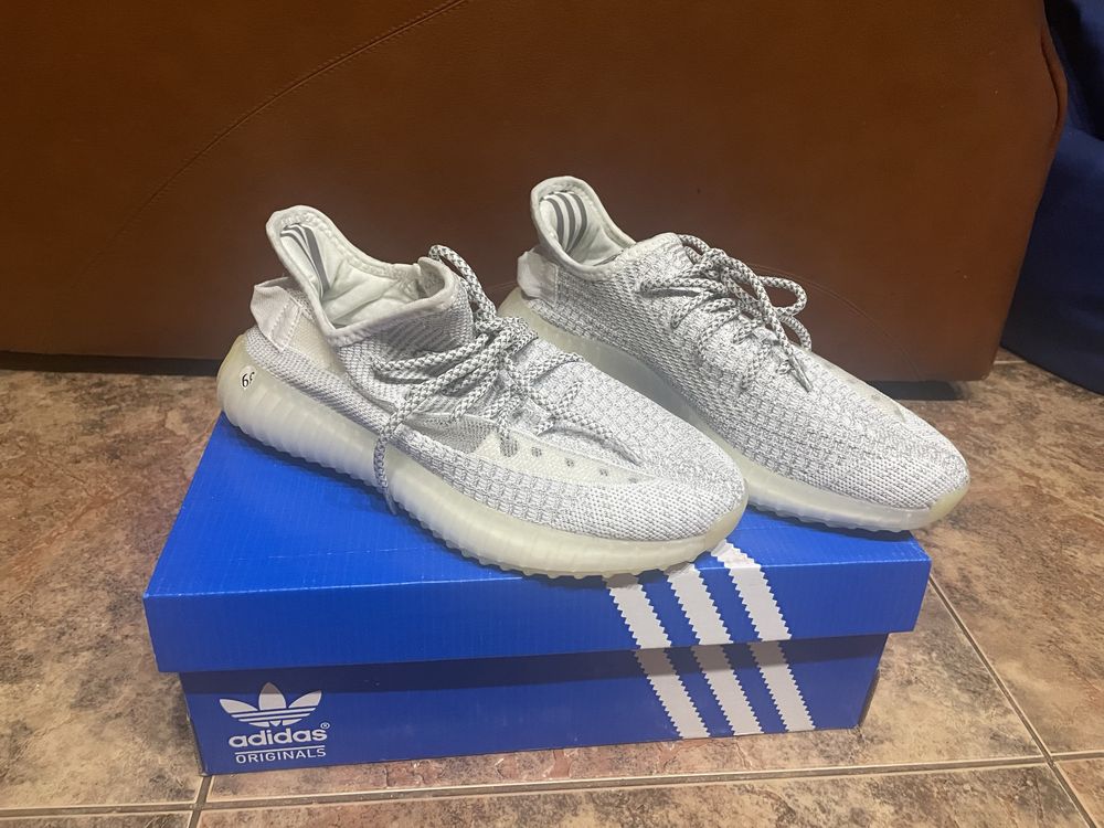 Кроссовки Adidas Yeezy Boost 350