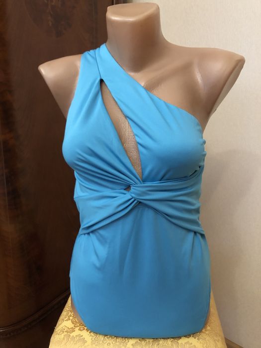 Купальник роздільний та суцільний