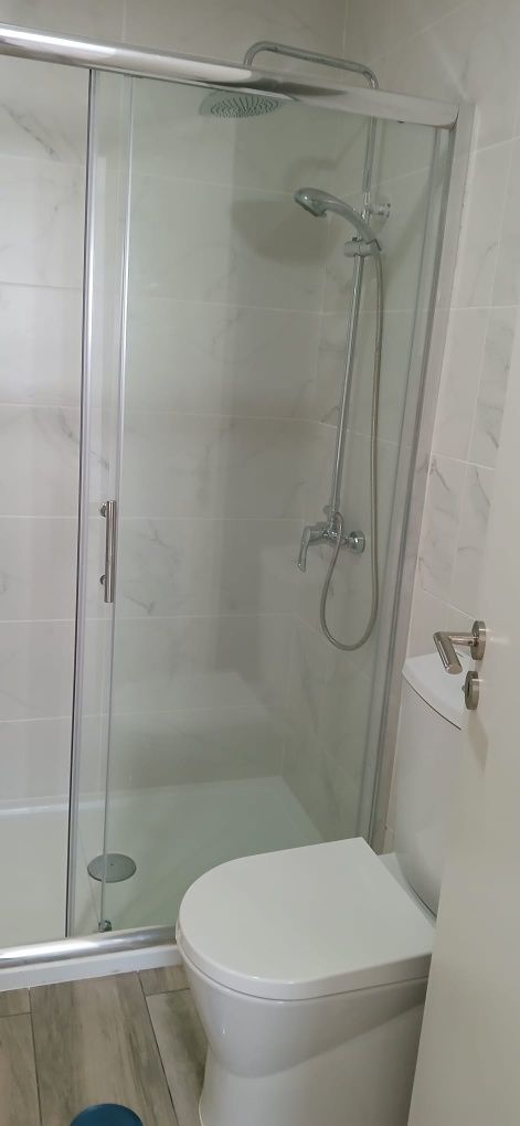 Alugo moradia t2