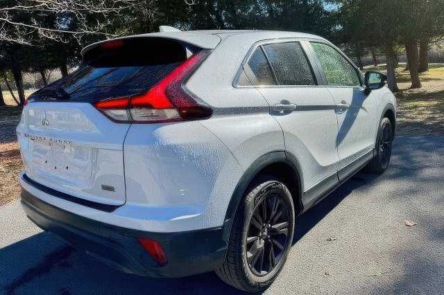 2023 Mitsubishi Eclipse Cross LE