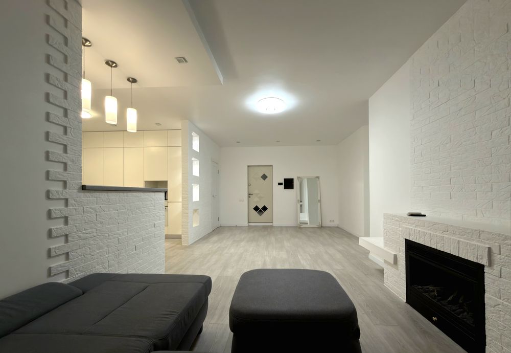 Глушкова 9в, генератор, Іподром, 7 пов, 2 спальні і велика вітальня