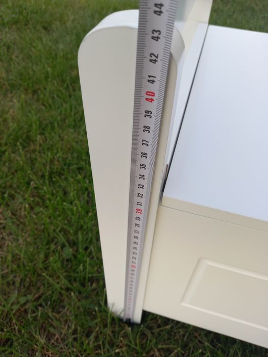 Komoda  do pokoju dziecinnego,salonu lub sypialni.