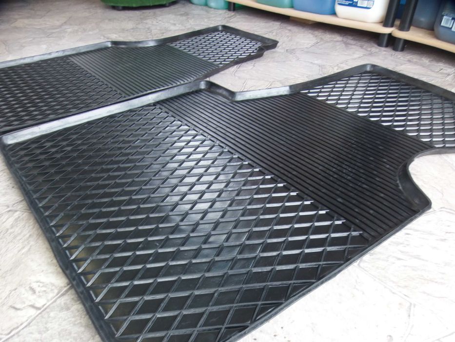 Dywaniki Gumowe Korytka VW Volkswagen Transporter T4