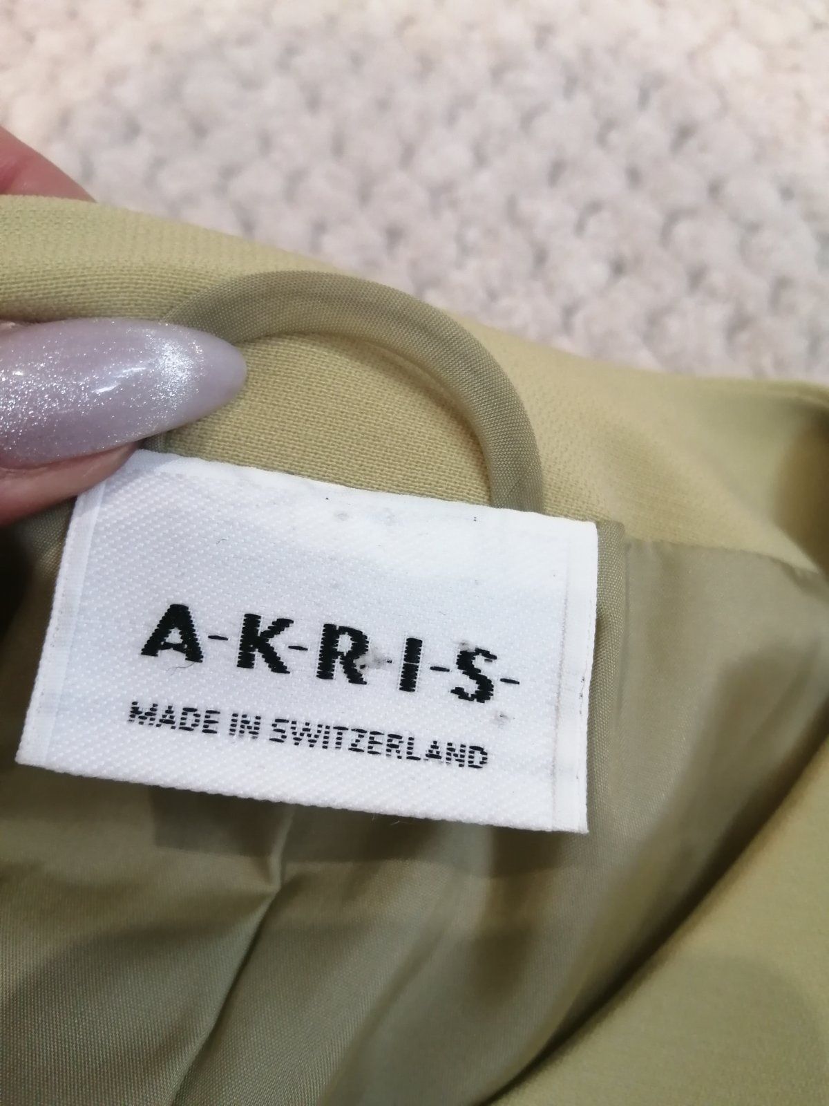 Розкішний жіночий жакет A-K-R-I-S розмір M-L 100% вовна