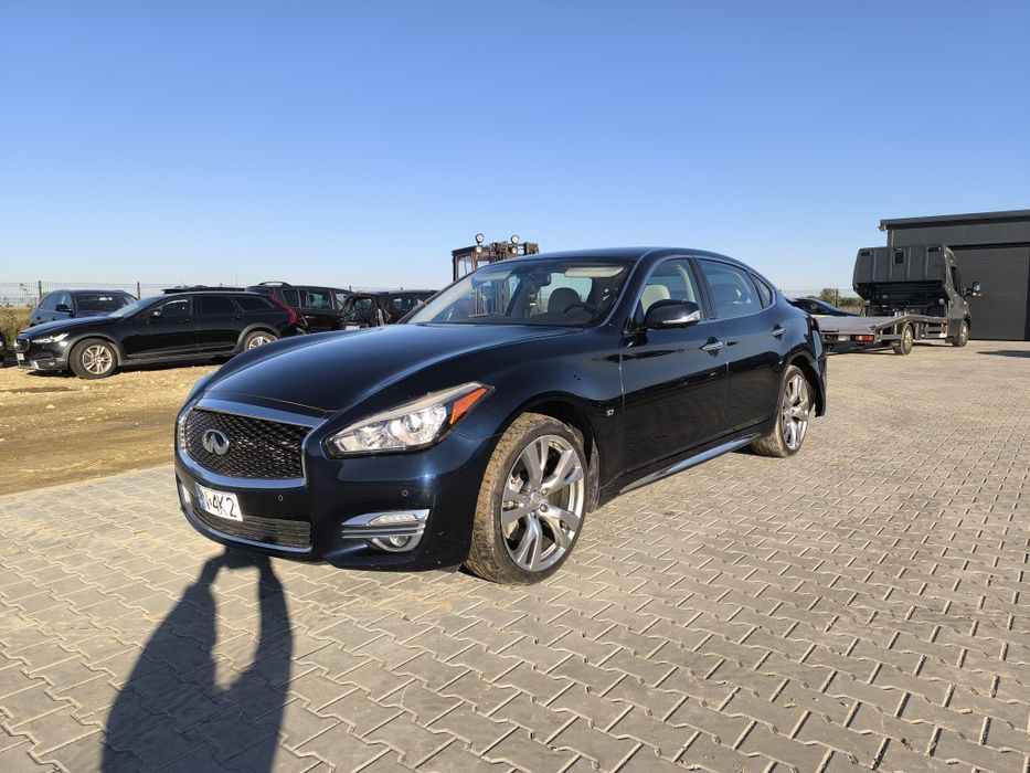Infiniti Q70 Long 3.7 piękny lekko uszk okazja