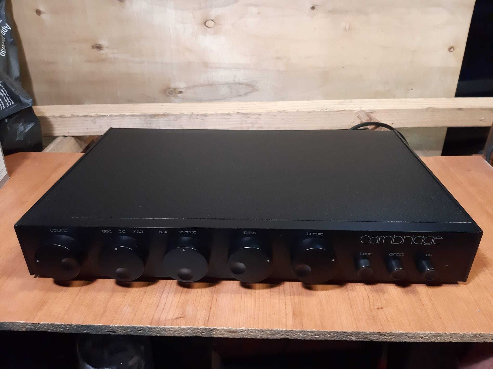 Amplificador Cambridge Audio P55