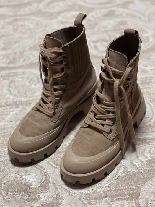 Чоботи осінні zara