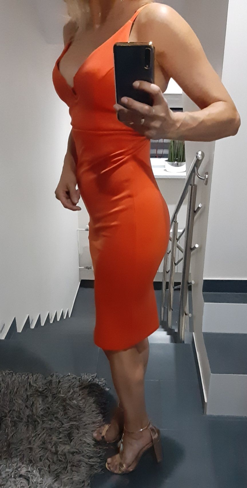 ASOS pomarańczowo-koralowa sukienka koktajlowa