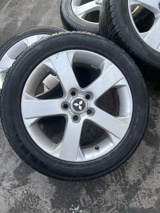 Колеса диски R17 5 х 114.3 резина Marshal 225 / 50