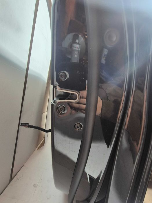 Bmw g20 drzwi prawe przednie kompletne szyba kolor 475