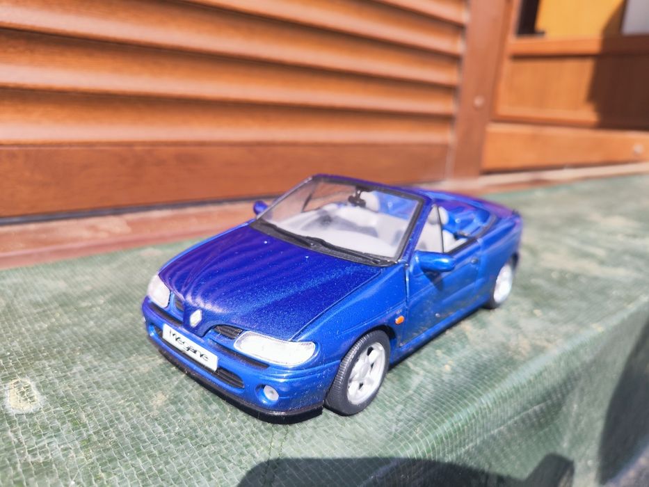 Renault Megane cabrio 1:18 Anson