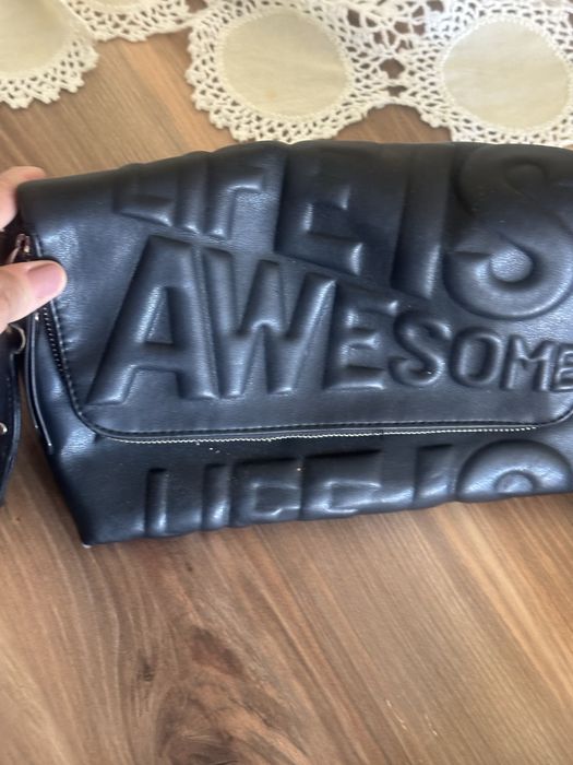 Bolsa desigual preta