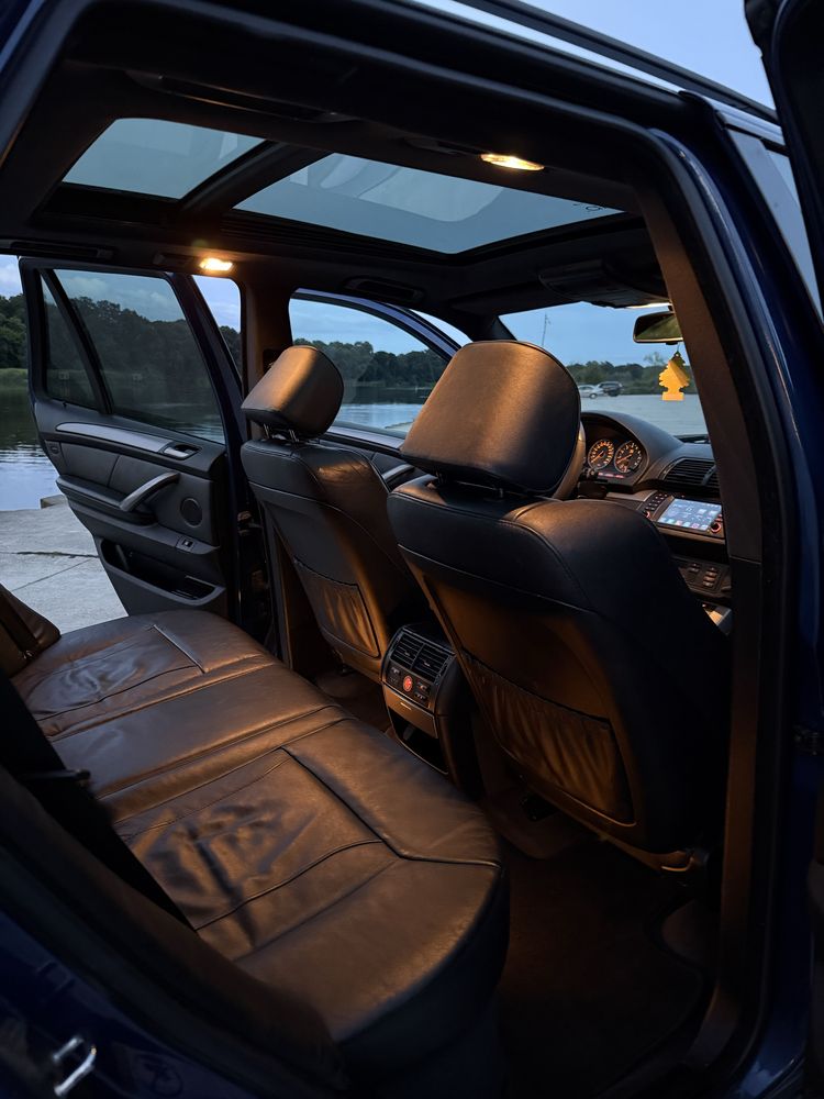 BMW X5 E53 4.8 is