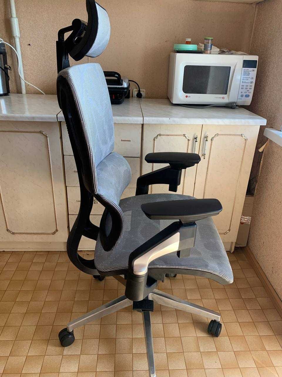 Офісне крісло (офисное кресло) GT Racer H-2004 gray сітка