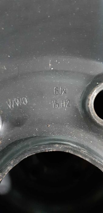 Комплект шин 195/65/15 на оригінальних дисках Кадді Caddy