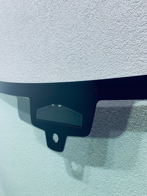 Szyba czołowa BMW 5 G30 G31 2020- AKUSTYKA+KAMERA+SENSOR+HUD PRZECENA