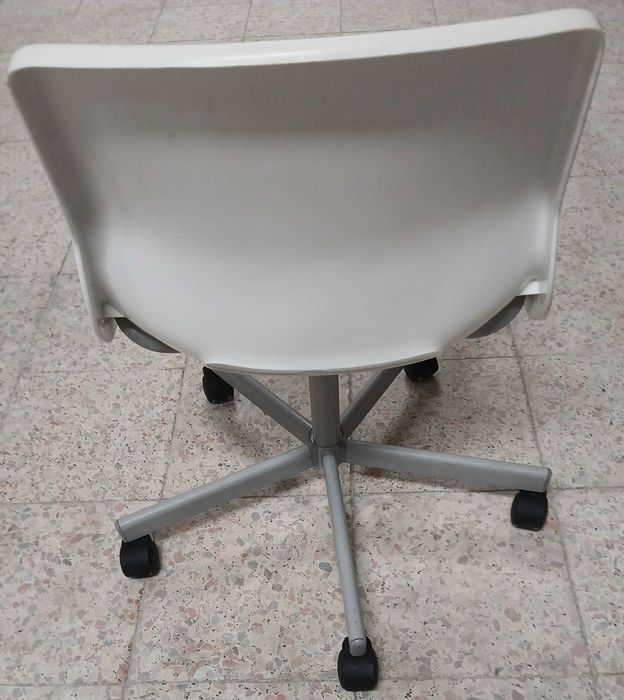Cadeira com rodas ikea