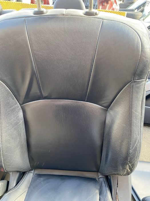 Кожаный салон Mitsubishi Outlander XL 2006-2012 год сиденья карты