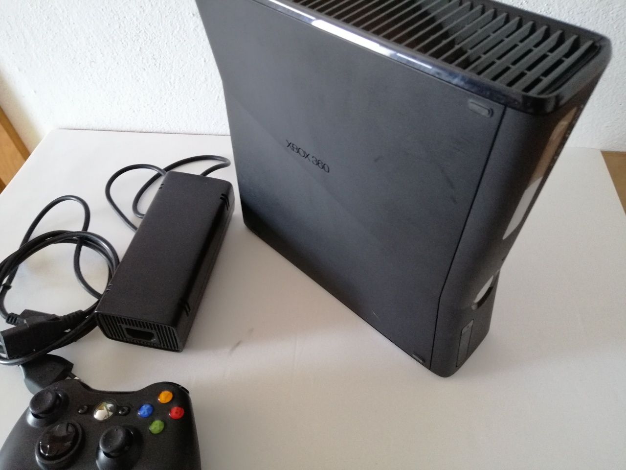 Xbox 360 slim RGH 3 sem HDD