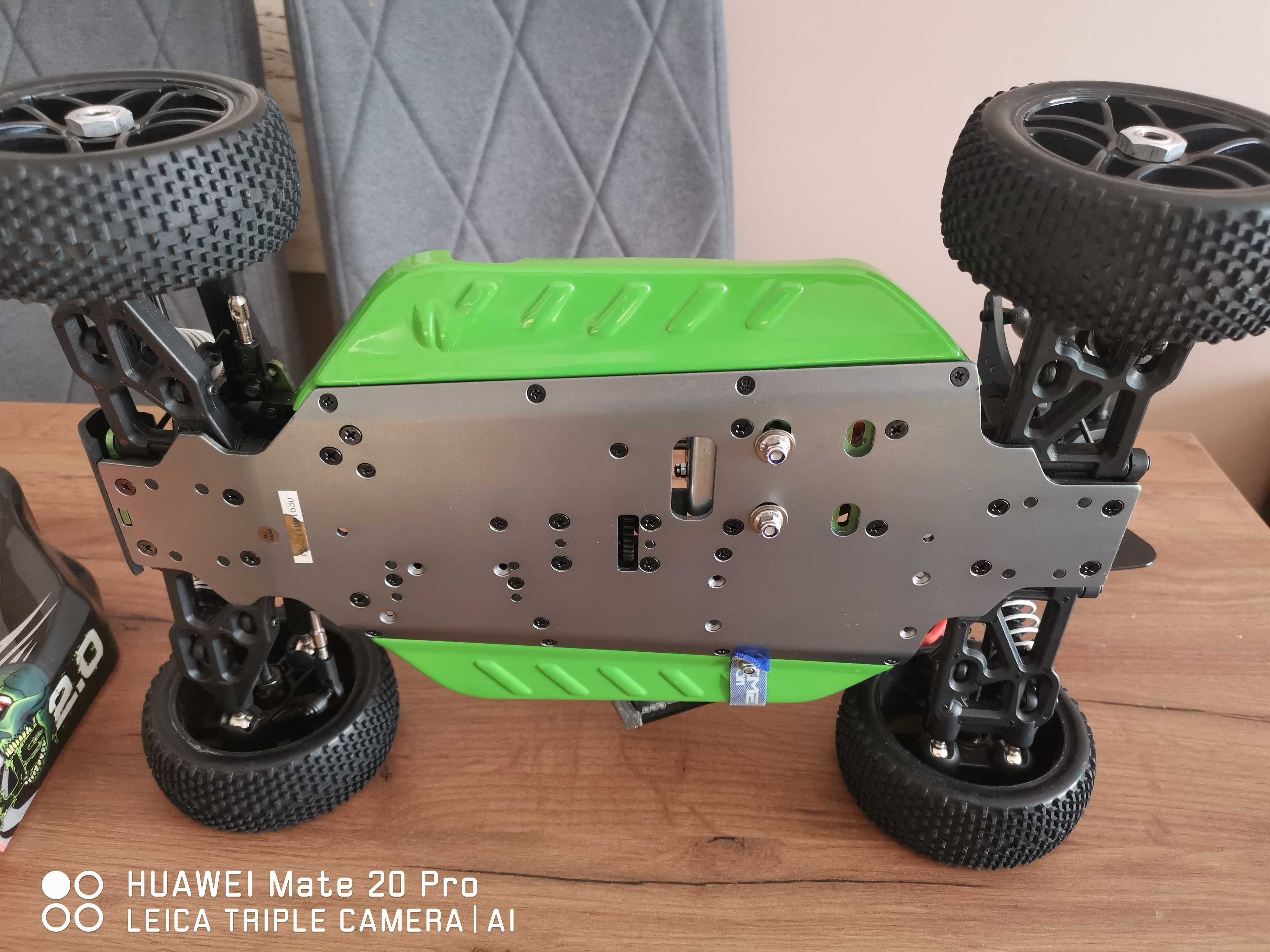 Virus 2.0 buggy 4x4 1/8  Model RC Ansmann Racing bruschless 1800w 6s