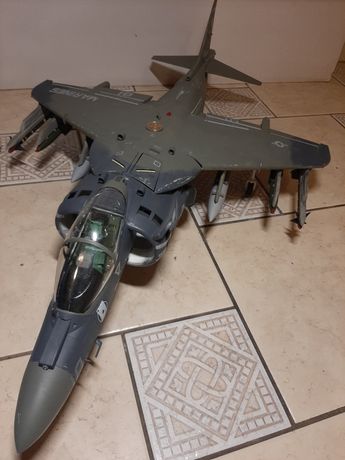 Model 1/18 Harrier AV8 Hobby Boss