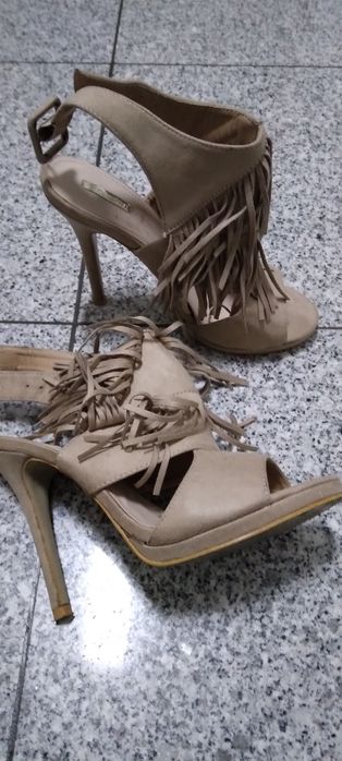 Vendo sandálias 38 novas