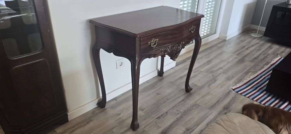 Mobiliario madeira massica