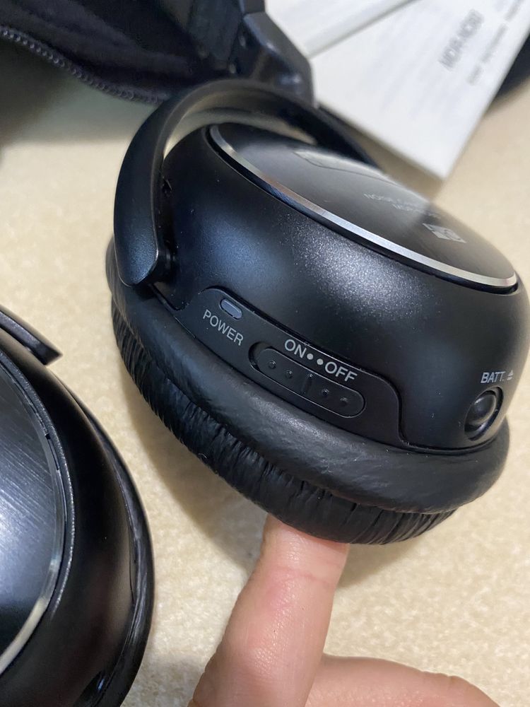 Навушники Sony MDR-NC60