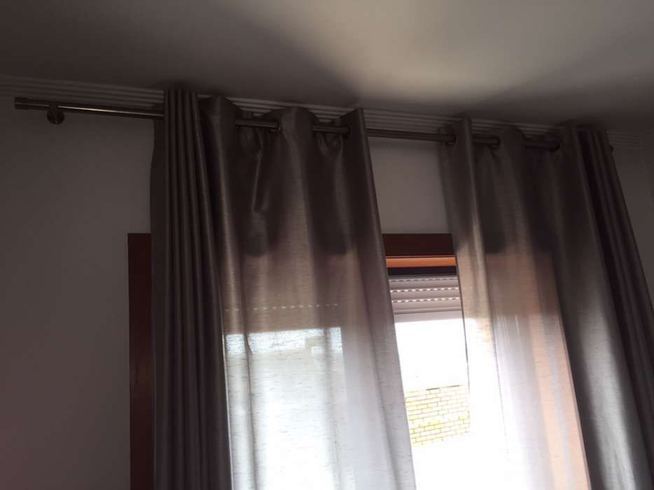 Vendo barão para cortinados