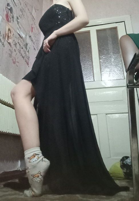 Сукня зі шлейфом